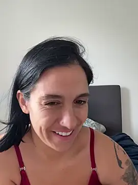 LaPetiteKim's Live XXX Chat