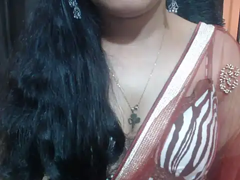 Kudi_Kiyara's Live XXX Chat