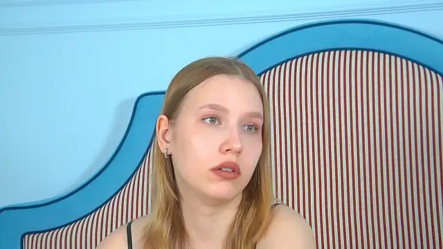 XXX chat uživo modela LiliLinn