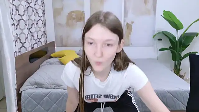 NikaRainn Live XXX chat