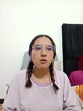 JustVeroo_ XXX чат на живо
