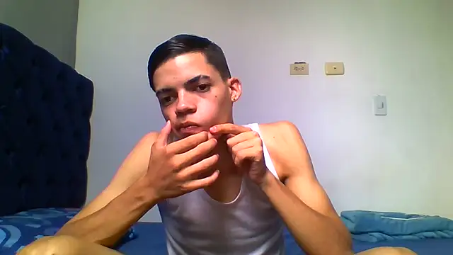 Latinos_2001 Webcam Show