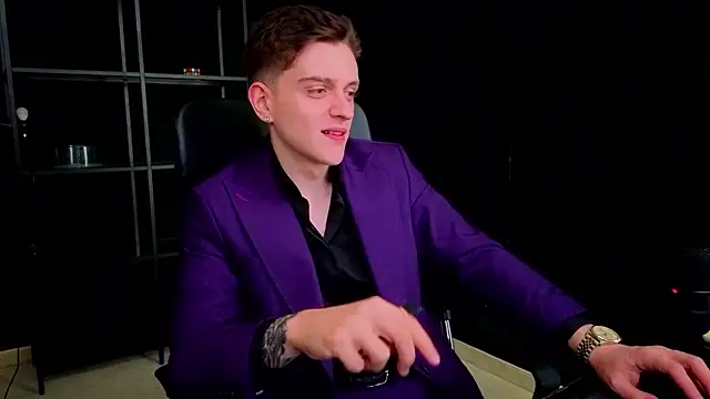 צ'אט XXX בשידור חי של FelixStarkk