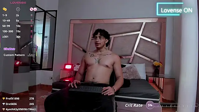 Chat XXX en directo de JayTaylorr