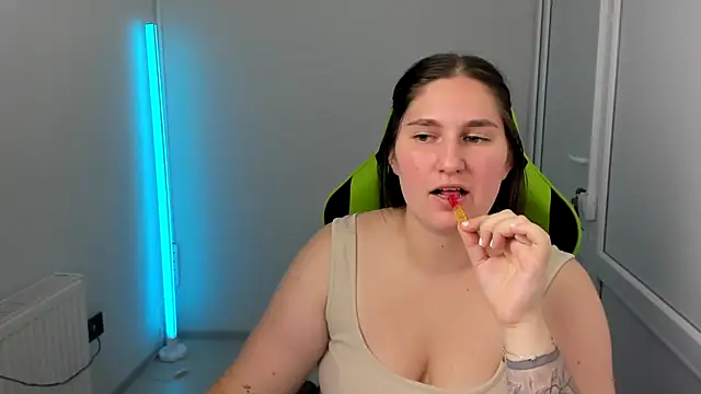 LunaVenom's Live XXX Chat