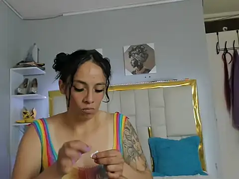 Онлайн чат XXX violet_koller