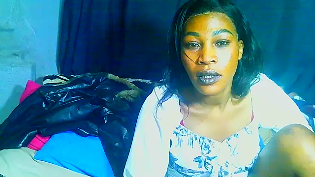 Chat XXX en directo de freaky_naughty