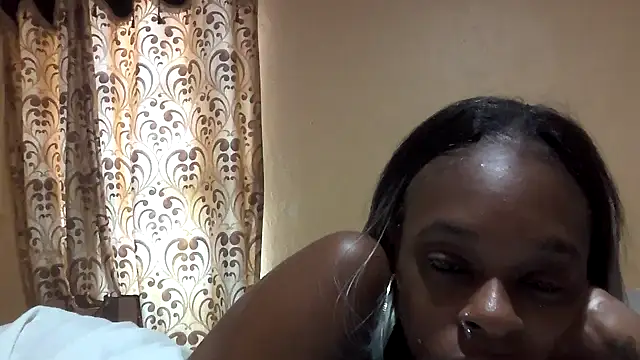 Jasmine_FullsShine – Live XXX-chat