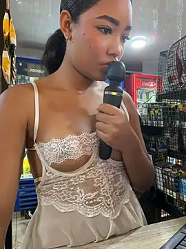 XXX chat uživo modela kali_rousse