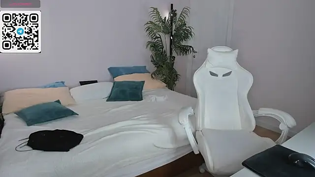 Chat +18 de Monro_Doll ao vivo