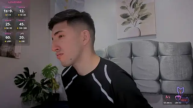 Un_Sluttyy 网络视讯表演