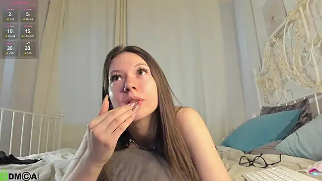 XXX chat uživo modela Nicole_Charm