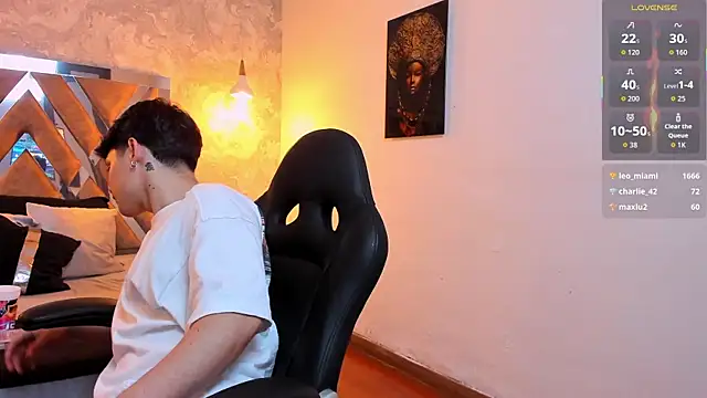 Онлайн чат XXX kraven_lust