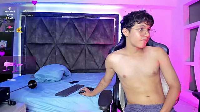 Czat XXX na żywo – Valerios_
