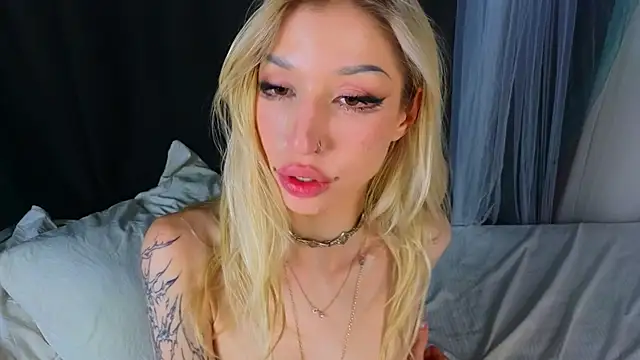 SallyCha's Live XXX Chat