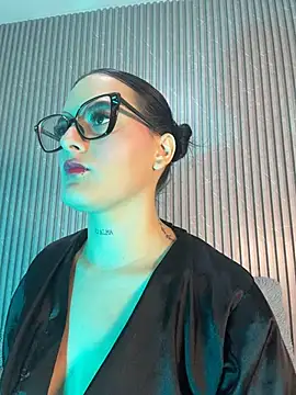 Chatroom XXX en direct de SOPHICOLLINS