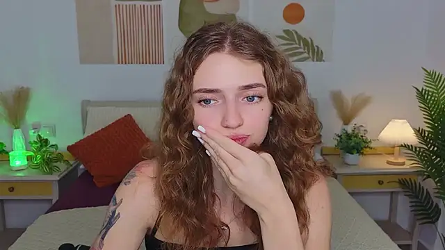 TayloryStar Chat XXX in diretta