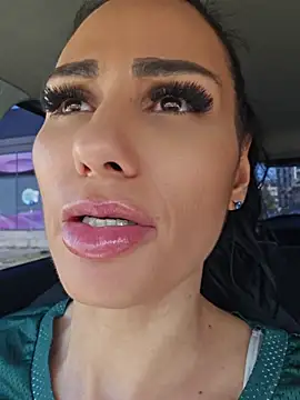 KatiaDivine's Live XXX Chat