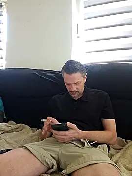 tomek84 – Naživo XXX chat