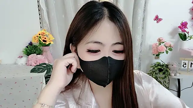 MIJ-Uwuun Live XXX chat