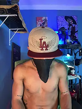 CRAZY-BOY99 live XXX chat
