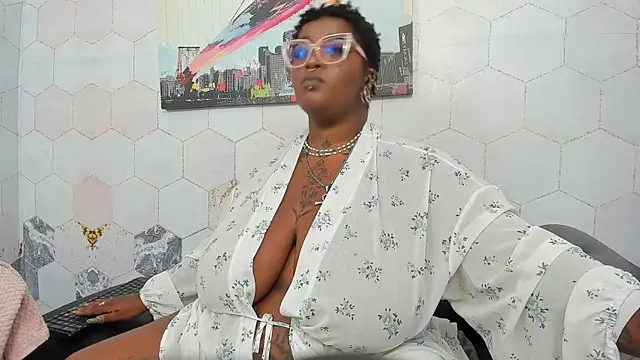 Онлайн чат XXX Anaa_Fuentess