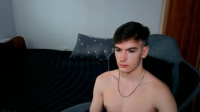 BradyFlint's Live XXX Chat