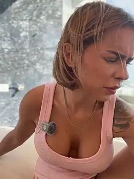 Živý XXX chat HotBella-