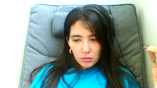 Luneyaa Live XXX-Chat