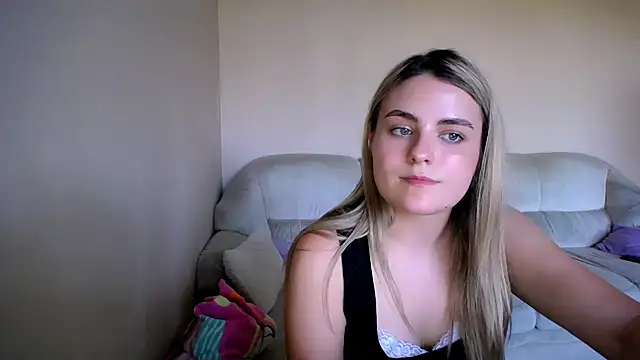 Chatroom XXX en direct de _shy_sabrina__