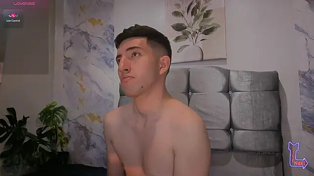 Chat XXX Live Un_Sluttyy