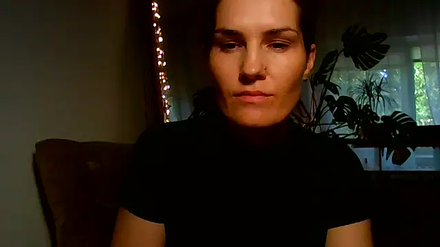 Ms-Lust1- – Live XXX-chat