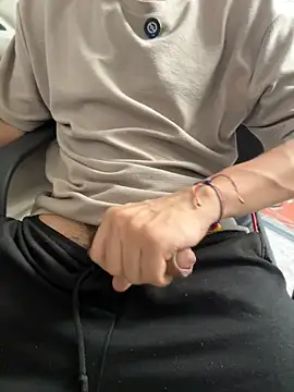 AlphaMasterXxx's Live XXX Chat