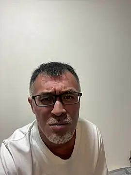 vansumi Chat XXX live