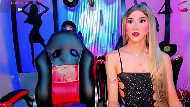 Lecsis_Lincy Adlı Modelin Canlı XXX Sohbeti
