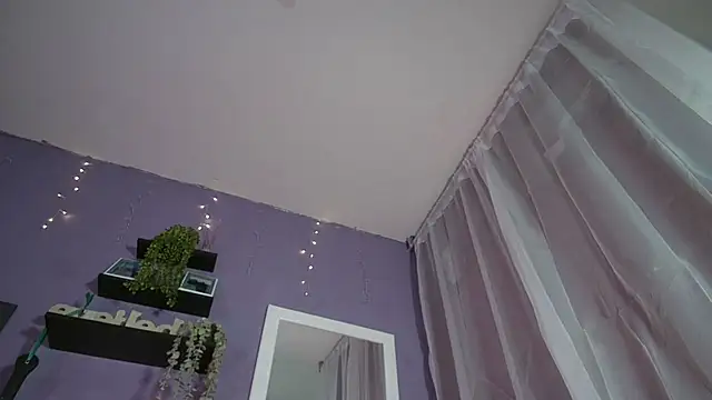 دردشة Velvet_Dreamss الجنسية المباشرة