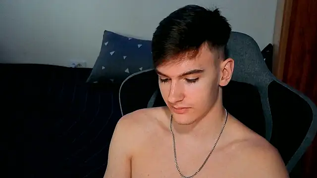 BradyFlint's Live XXX Chat