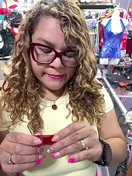ROSALIASSHOP's Live XXX Chat