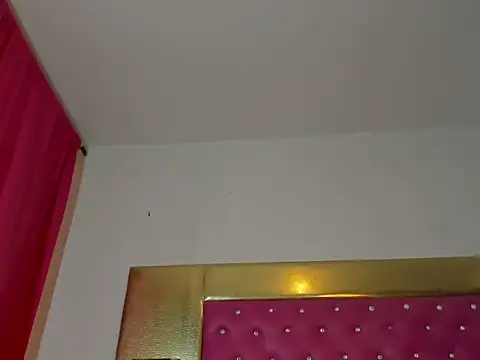 XXX chat uživo modela Vicky_doll333