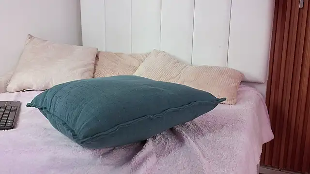KimSensual_'s Live XXX Chat