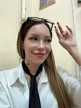 Show modela babydolll na web-kameri