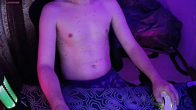 ZXCENSORED-n Live XXX chat