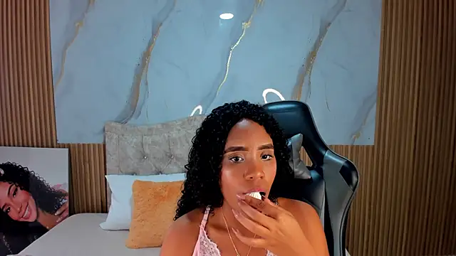 Chat +18 de lia_16 ao vivo