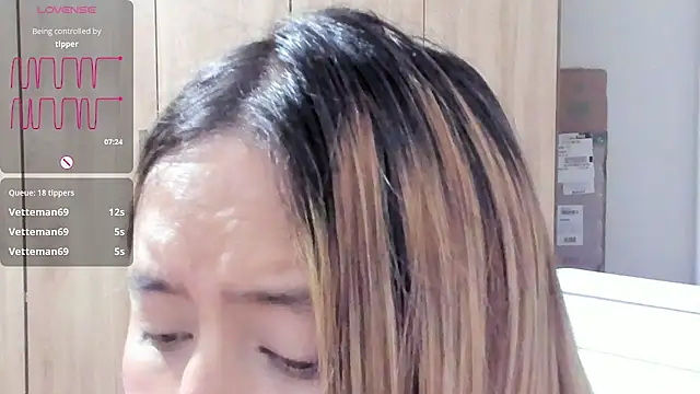 Chat +18 de ema_tayy ao vivo