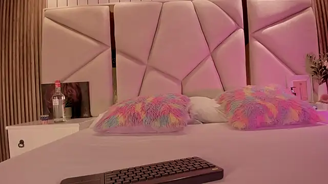 chloe_larson's Live XXX Chat
