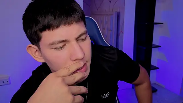 JamesCr_: απευθείας συνομιλία ΧΧΧ