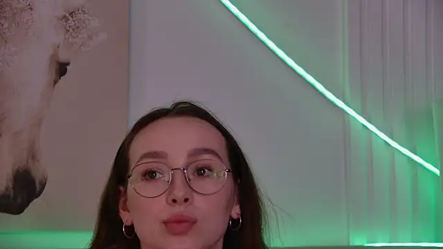 Czat XXX na żywo – Emily_Simon