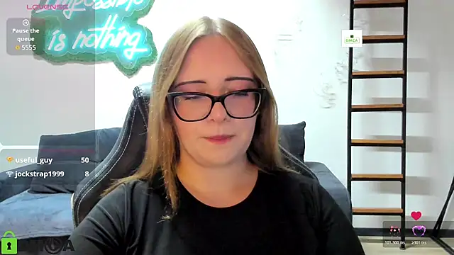 JuliNy_x Live XXX-chat