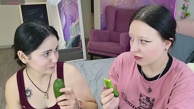 RuthHalll élő XXX-chatje