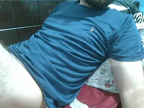 Precumboner Adlı Modelin Canlı XXX Sohbeti